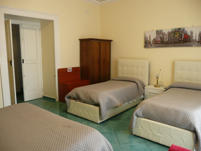 Bedroom 3, I Papiri B&B Aparthotel, Napoli