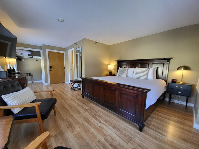 Bedroom 3, The Stowe Village Inn, Lamoille