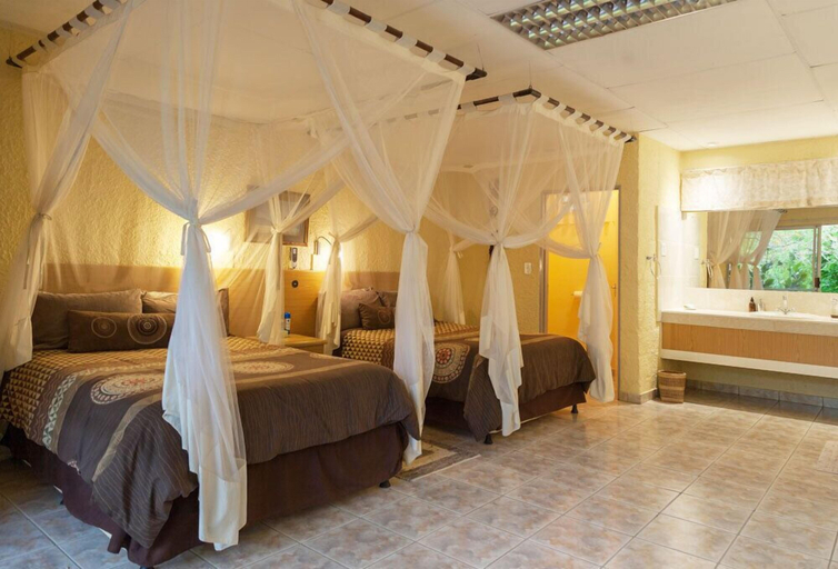Bedroom 3, Kunene River Lodge, Epupa