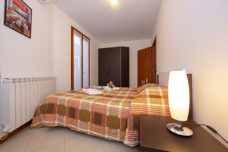 Bedroom 3, Fontana Del Lago Apt. 2, Lecco