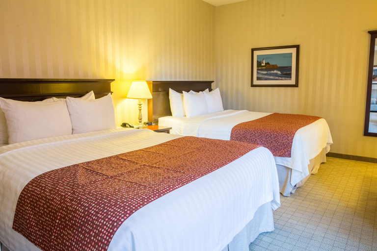 Bedroom 2, Quality Inn & Suites Charlottetown Downtown, Queens
