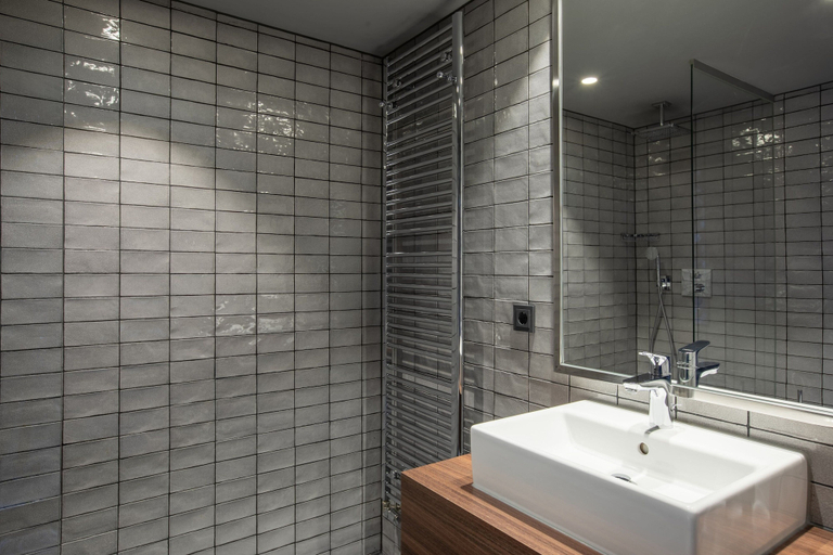 Bathroom 4, Apollo Hotel Amsterdam, a Tribute Portfolio Hotel, Amsterdam