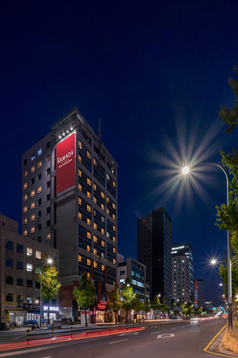 Exterior & Views 1, Ramada By Wyndham Seoul Dongdaemun, Jung