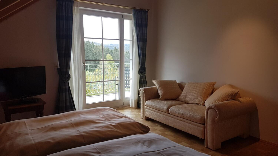 Others 5, Casa Giardino, Waldshut