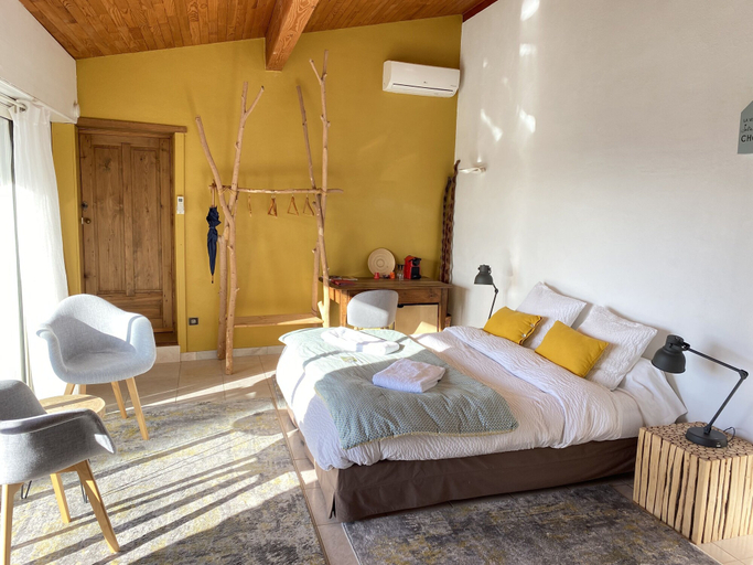 Bedroom 2, La Villa du Rhone, Ain