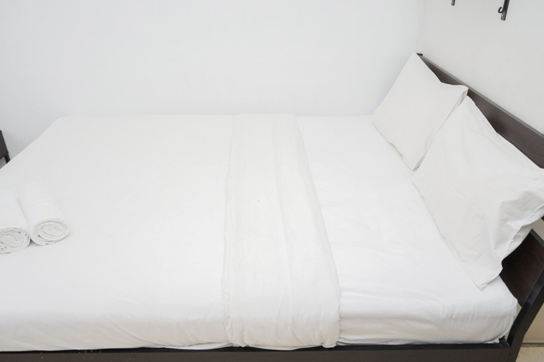 Bedroom 3, Nice And Spacious Studio At Serpong Greenview Apartment, South Tangerang