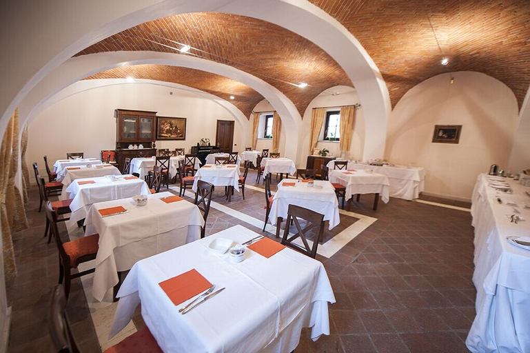 Food & Drinks 5, Albergo La Corte Albertina, Cuneo