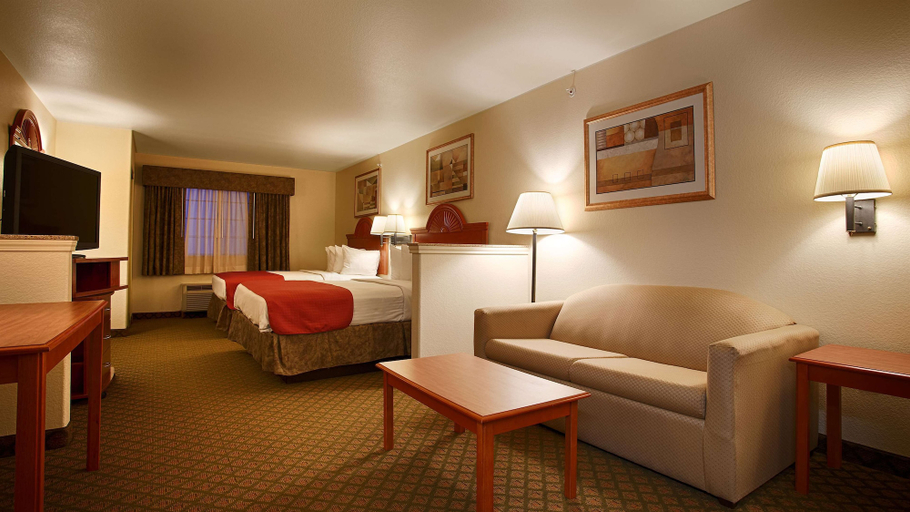 Bedroom 3, Best Western Henrietta Inn & Suites, Clay