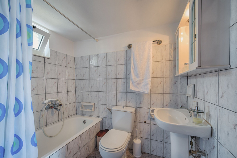 Bathroom 4, Casa La Perla, South Aegean