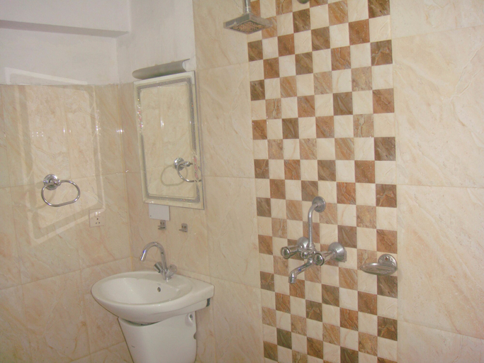 Bathroom 4, Holyland Guest House, Bagmati