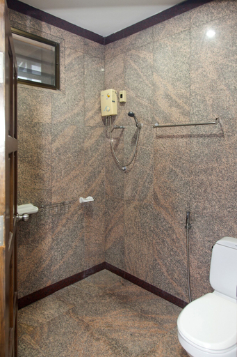Bathroom 4, Pattaya Garden Apartments Boutique Hotel, Pattaya