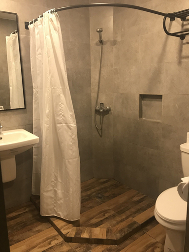 Bathroom 5, Cebu R Hotel - Capitol, Cebu City