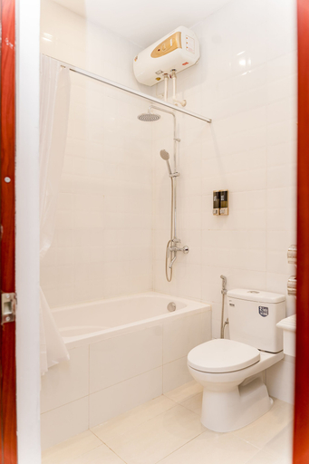 Bathroom 4, Binh An Nhien Hotel, Ninh Bình