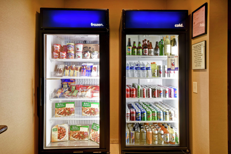 Food & Drinks 5, Hampton Inn & Suites Folsom, Sacramento