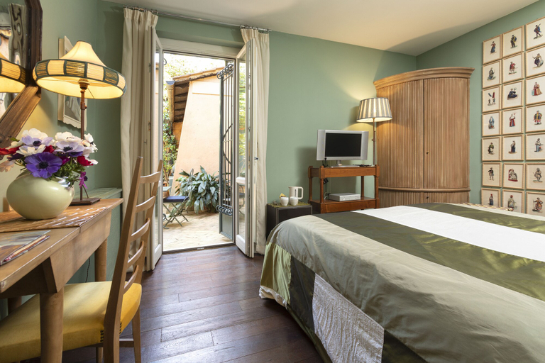 Bedroom 3, Buonanotte Garibaldi, Rome