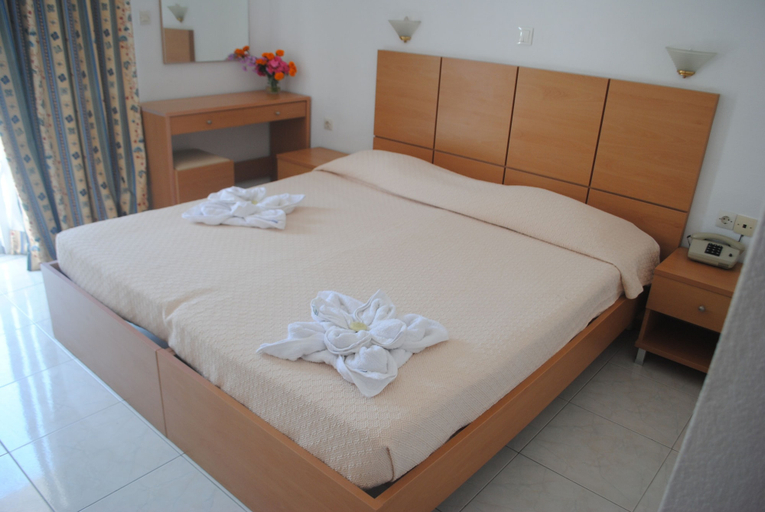 Bedroom 3, Summer Dream Hotel By Anayia All Inclusive Resorts, South Aegean