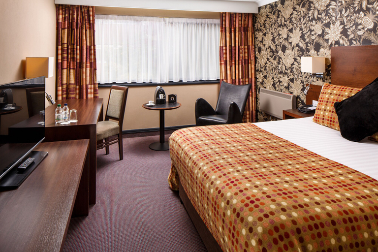 Bedroom 3, Mercure Norwich Hotel, Norfolk