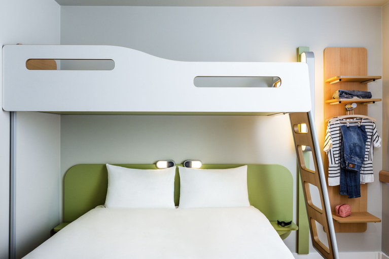 Bedroom 5, ibis budget Saint Quentin en Yvelines Velodrome, Yvelines