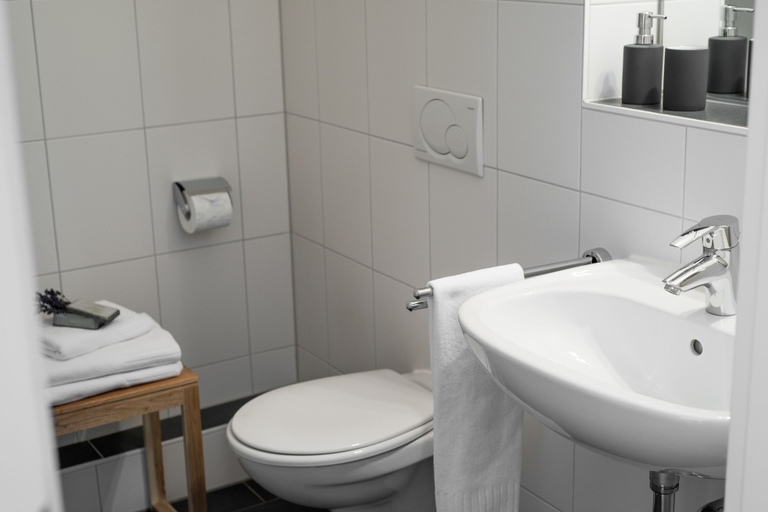 Bathroom 5, Wailtl Hotel, Erding