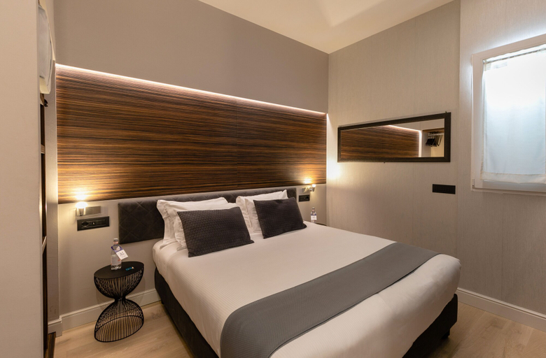 Bedroom 2, AH - Duomo Essence, Milano