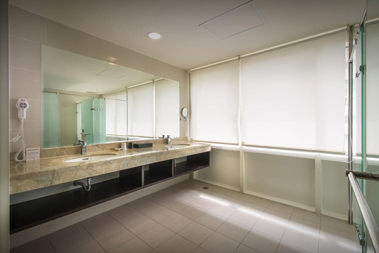 Bathroom 4, New Taipei Hot Spring Hotel, New Taipei City