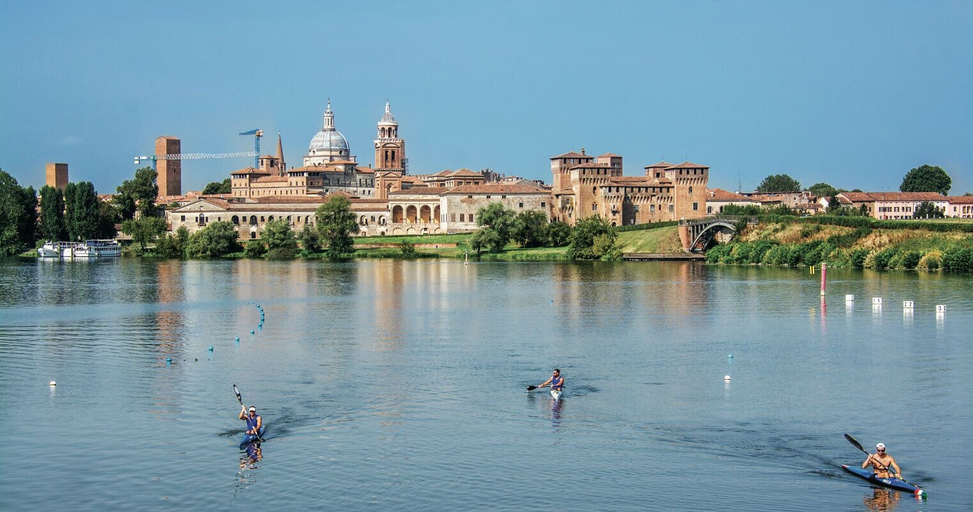 Exterior & Views 2, Albergo Bianchi Stazione, Mantua