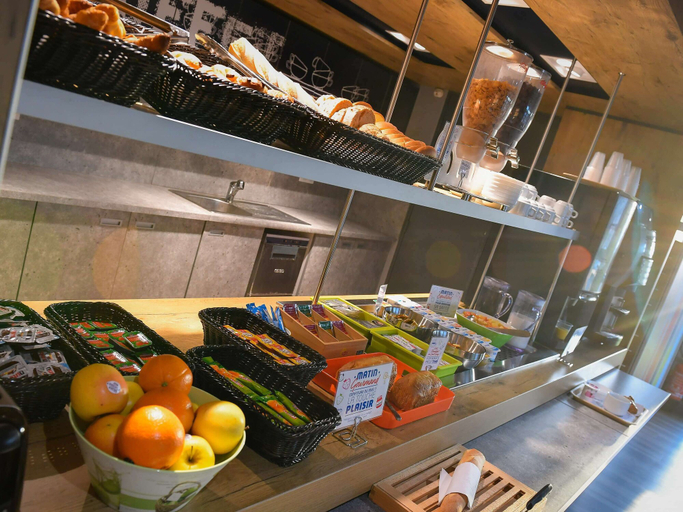 Food & Drinks 5, ibis budget Caen Porte de Bretagne, Calvados