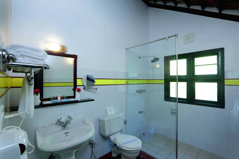 Bathroom 4, Nihara Resort And Spa, Ernakulam