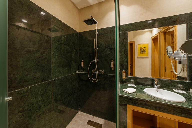 Bathroom 4, Elegancia Riad Boutique & SPA, Marrakech