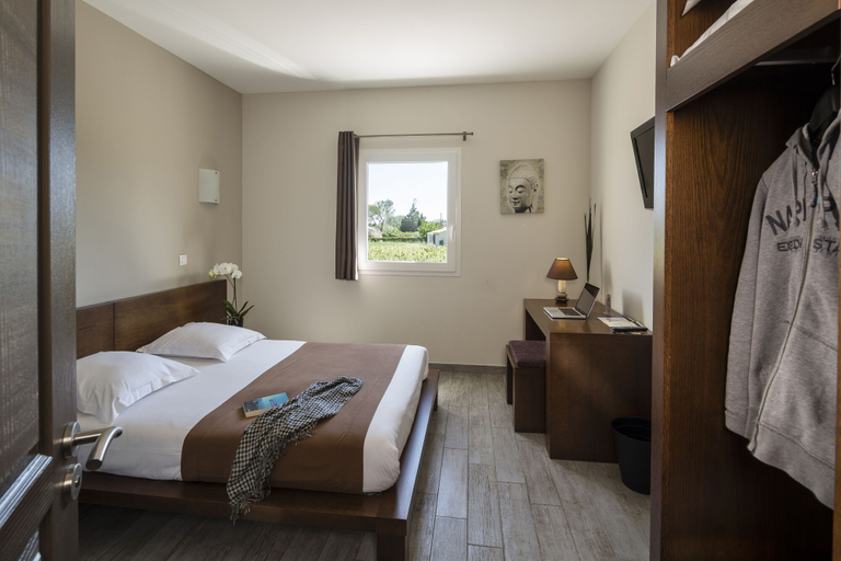 Bedroom 3, Hôtel Le Ya'Tis, Gard