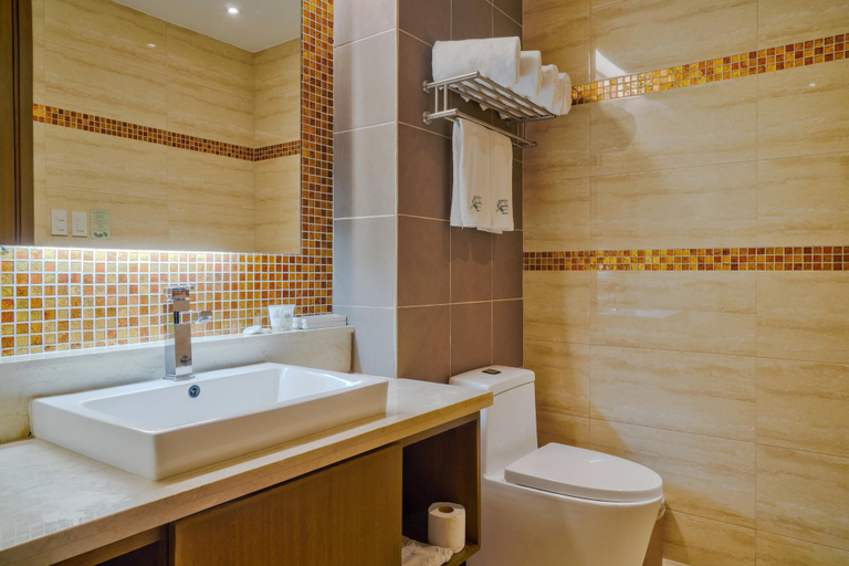 Bathroom 4, Mansion Garden Hotel, Olongapo City
