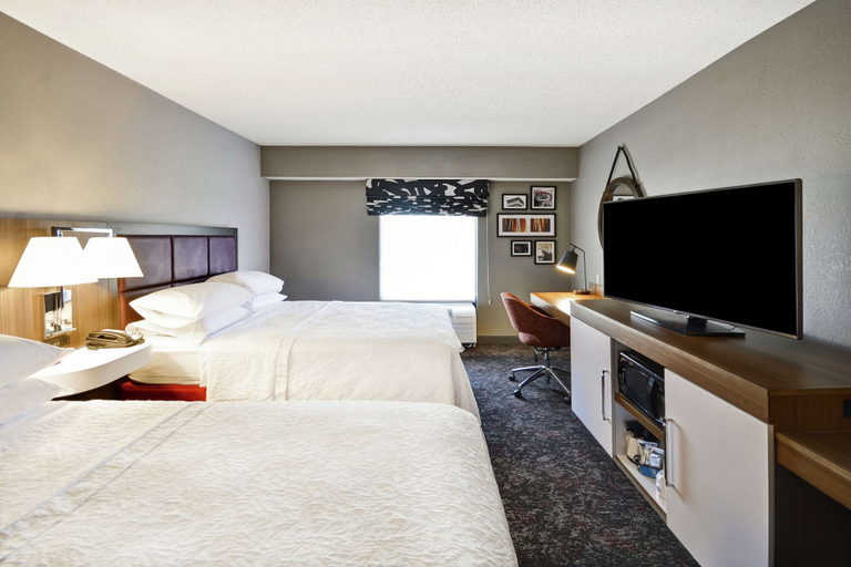 Bedroom 3, Hampton Inn & Suites Columbus-Easton Area, Franklin