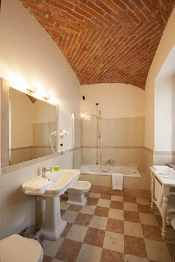 Bathroom 4, Albergo La Corte Albertina, Cuneo