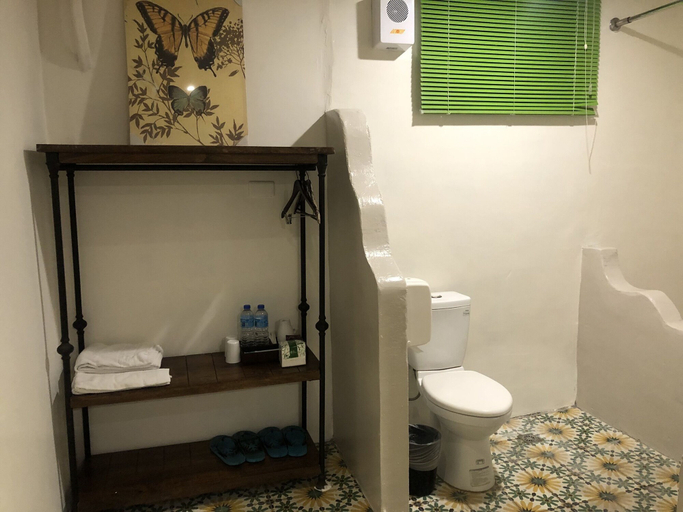Bathroom 4, Jin Huei Hotel, Taitung