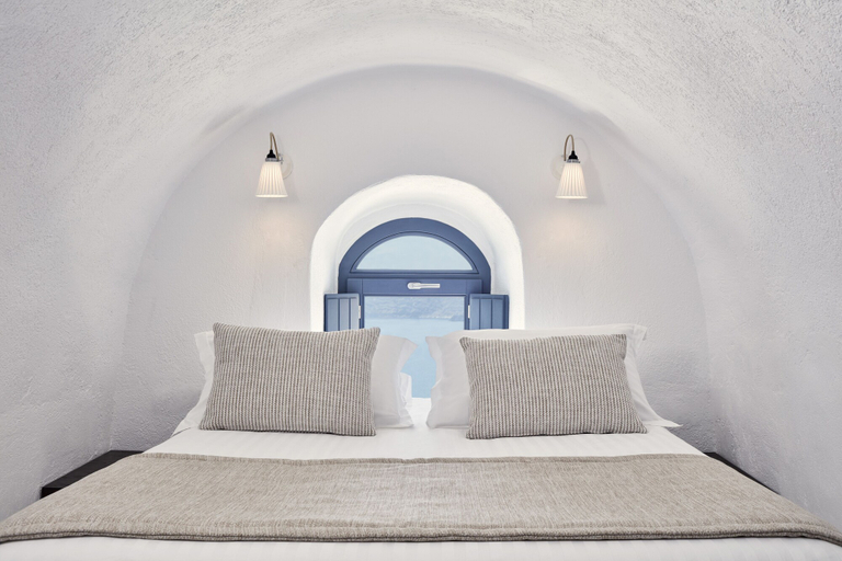 Bedroom 3, Homeric Poems, South Aegean
