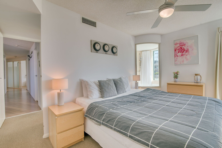 Bedroom 3, Grand Palais Boolarong Beachside Resort, Maroochy - Mooloolaba