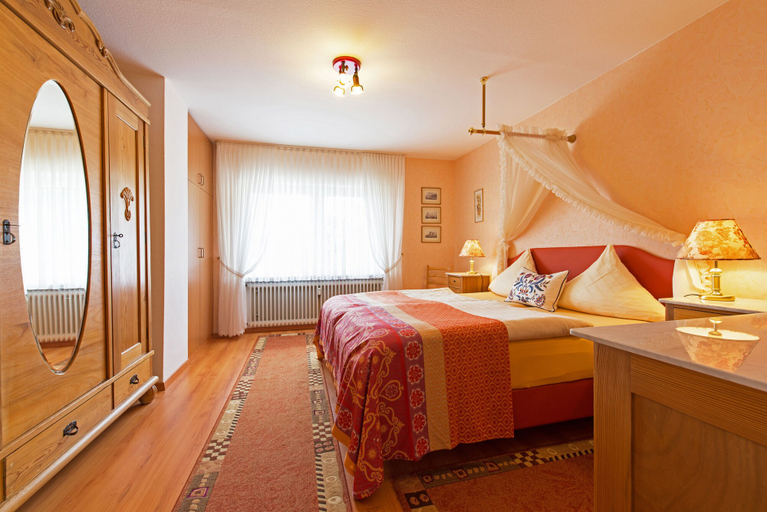 Bedroom 3, Gästehaus Birnbaumhof, Kaiserslautern