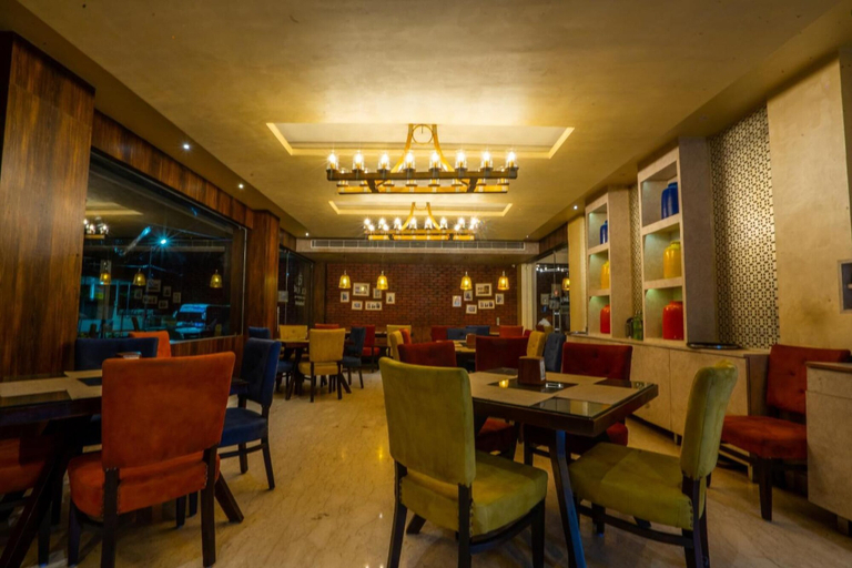 Food & Drinks 5, The Livin-Bani Park, Jaipur