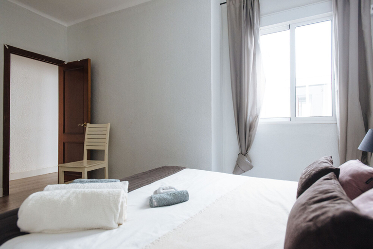 Bedroom 2, Light of Sevilla 2, Sevilla