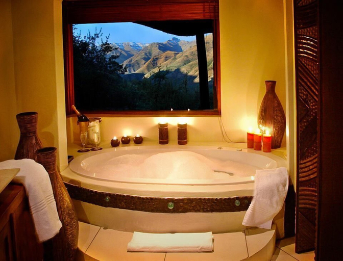 Bathroom 4, Maliba River Lodge