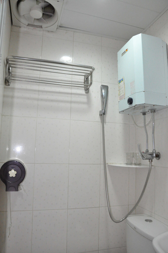 Bathroom 5, Dragon Hostel, Kowloon