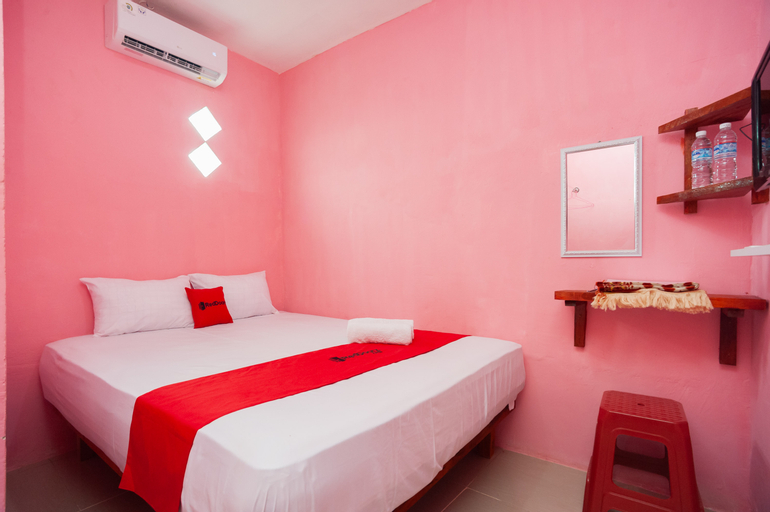 Bedroom 4, RedDoorz near Palembang Airport 1, Palembang