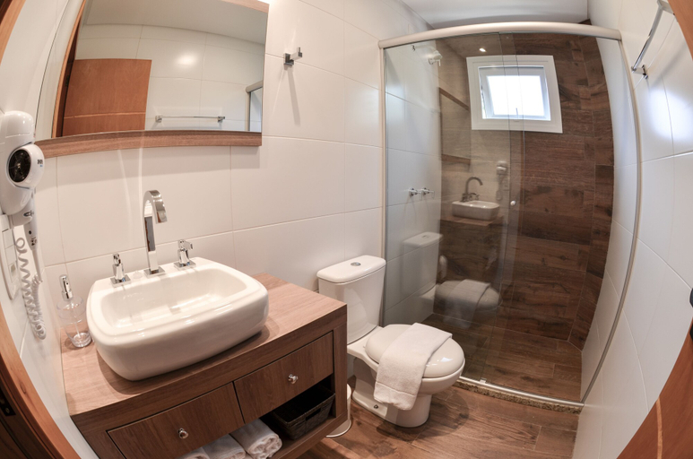 Bathroom 3, Viena Flats, Gramado