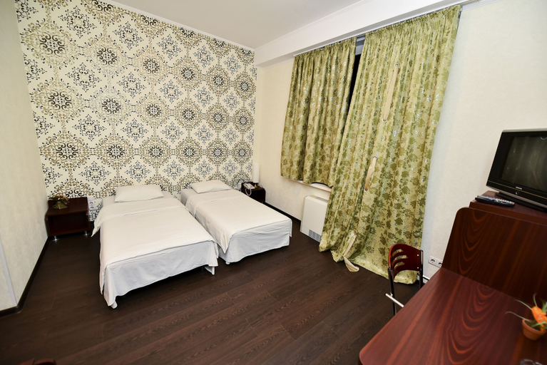 Bedroom 2, Mesogios Hotel