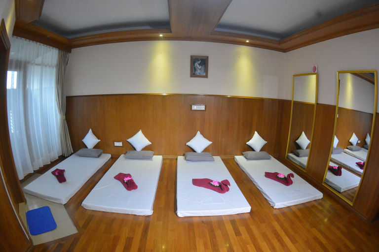Bedroom 2, Hotel Sidney, Yangon