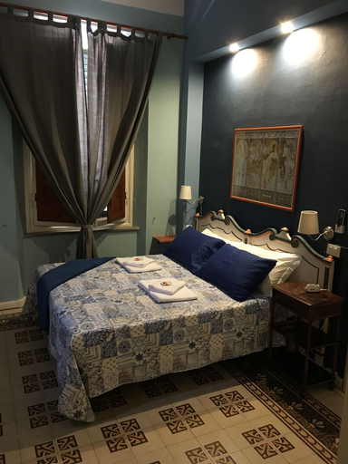 Bedroom 3, Lucca in Villa San Donato, Lucca