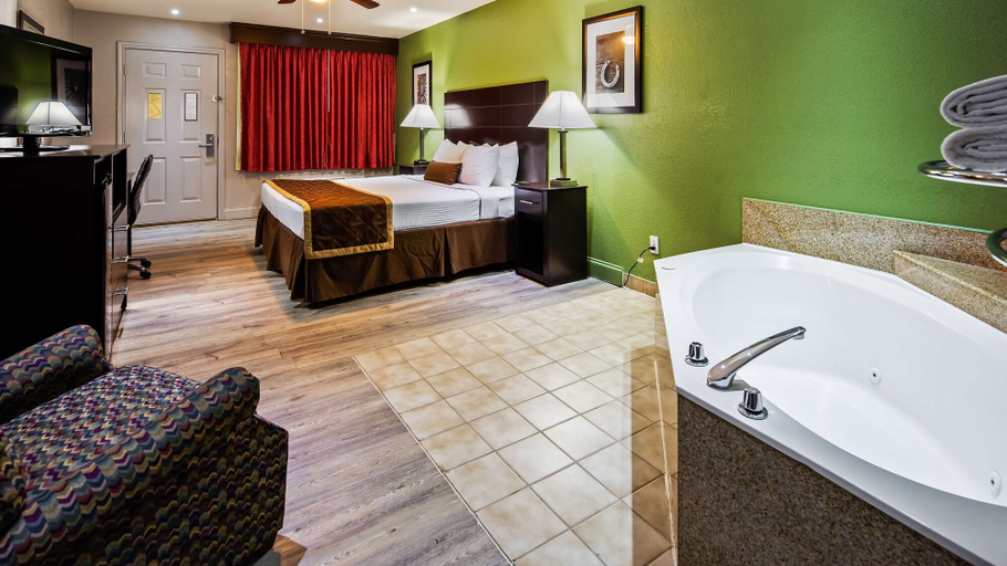 Bathroom 5, Bestway Inn, Kaufman