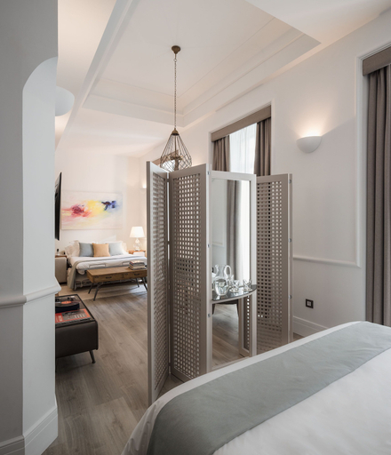 Bedroom 3, Puerta Catedral Holiday Suites, Sevilla