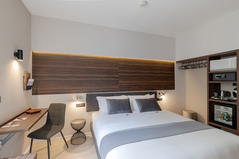 Bedroom 2, AH - Duomo Essence, Milano