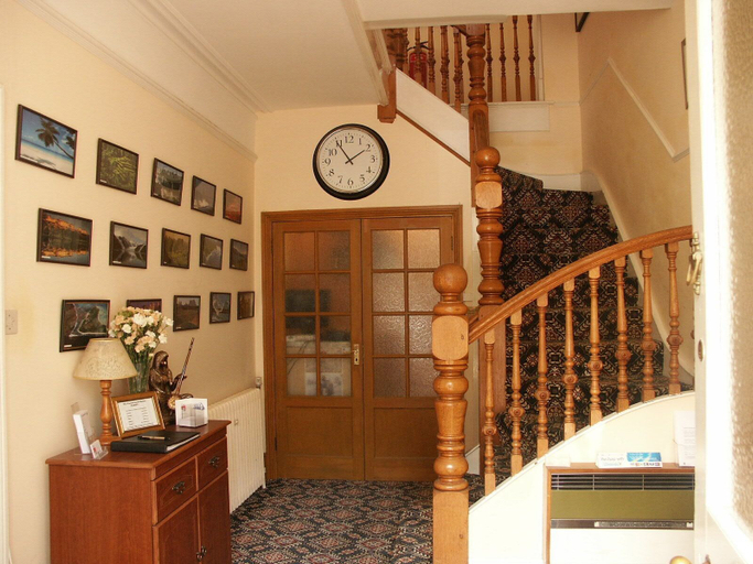 Others 5, Gatwick Turret Guest House, Surrey